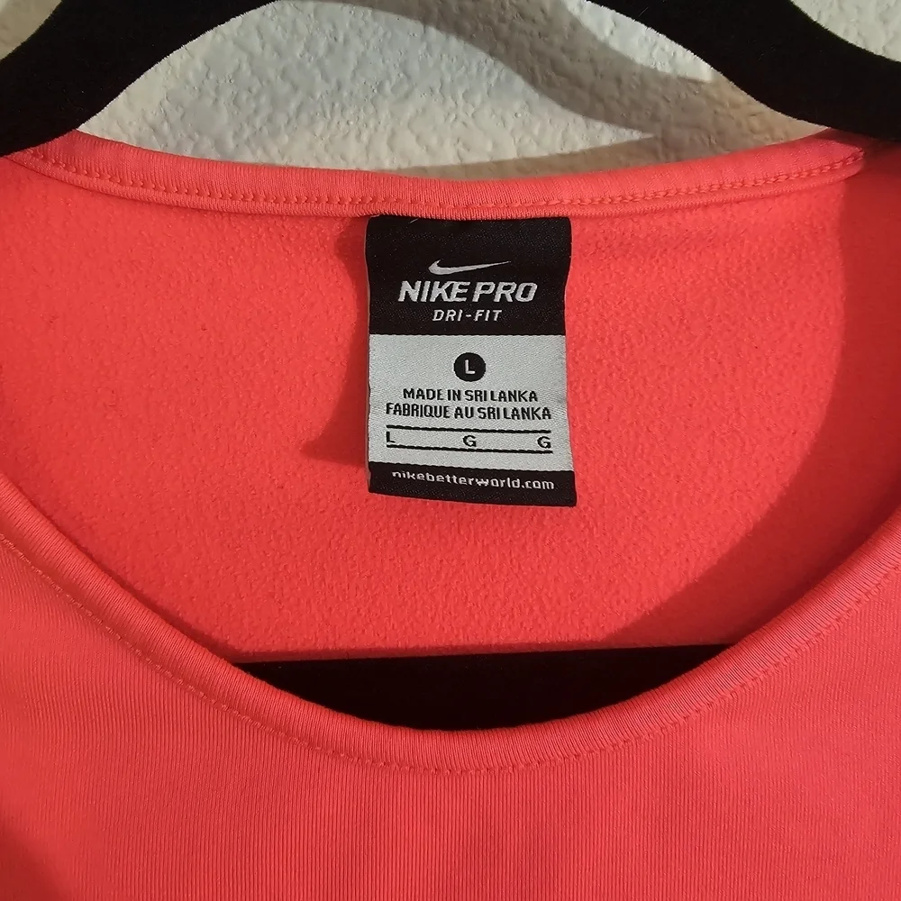 Nike Pro Dri-Fit Tee Large Vibrant Pink Long Sleeve
